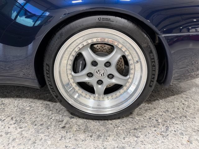 Used 1995 Porsche 911 Carrera RWD image 36