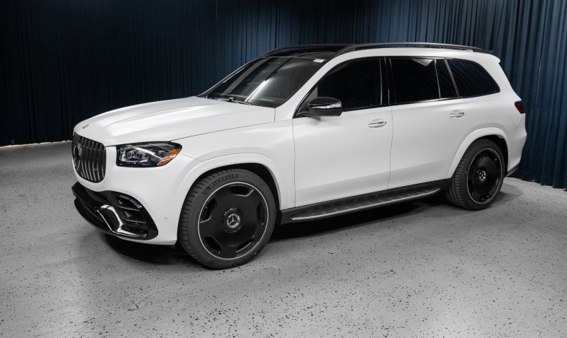 New 2025 Mercedes-Benz GLS 63 AMG 4MATIC image 1