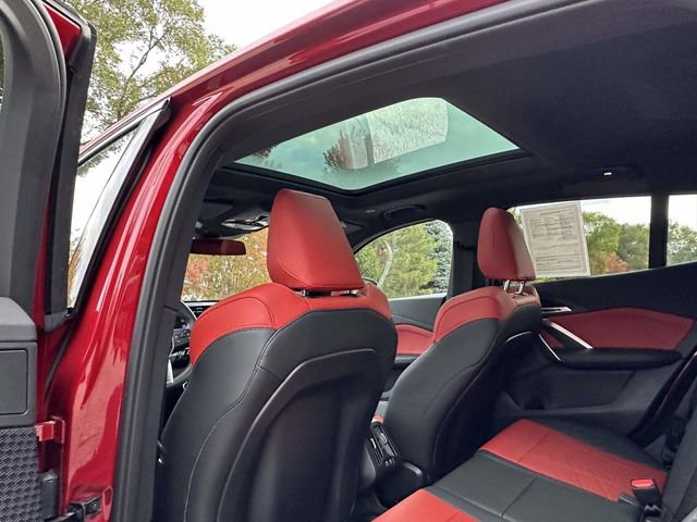 Certified 2025 BMW X2 xDrive28i w/ Convenience Package image 24