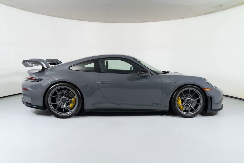 Used 2025 Porsche 911 GT3 w/ Weissach Package RWD image 14