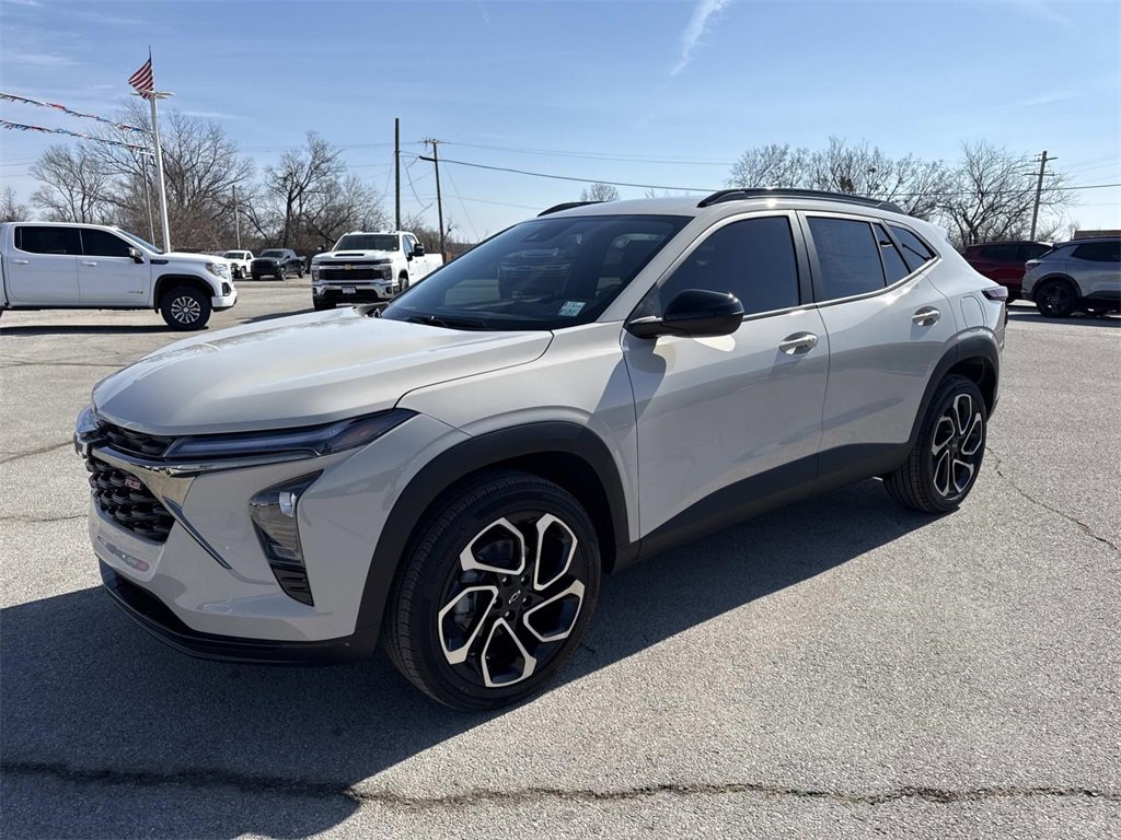 New 2026 Chevrolet Trax RS w/ Driver Confidence Package image 2