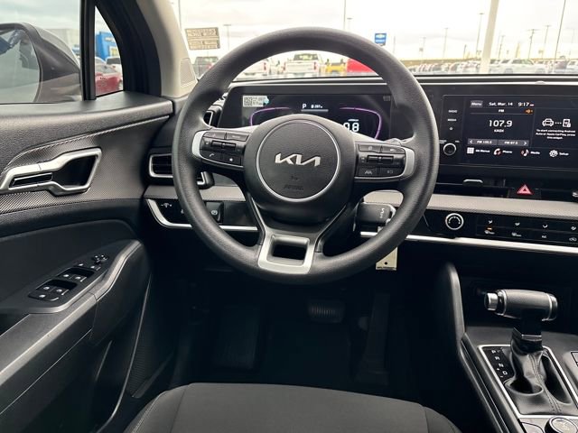 Used 2023 Kia Sportage LX image 13