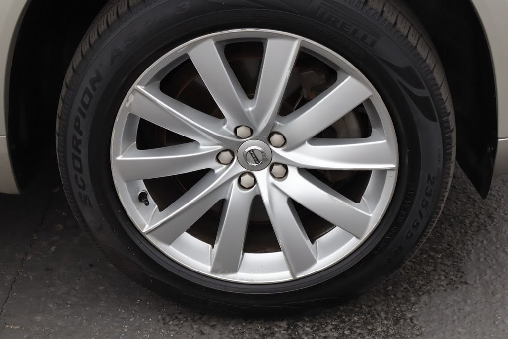 Used 2016 Volvo XC90 T6 Momentum w/ Momentum Plus Package AWD/4WD image 10