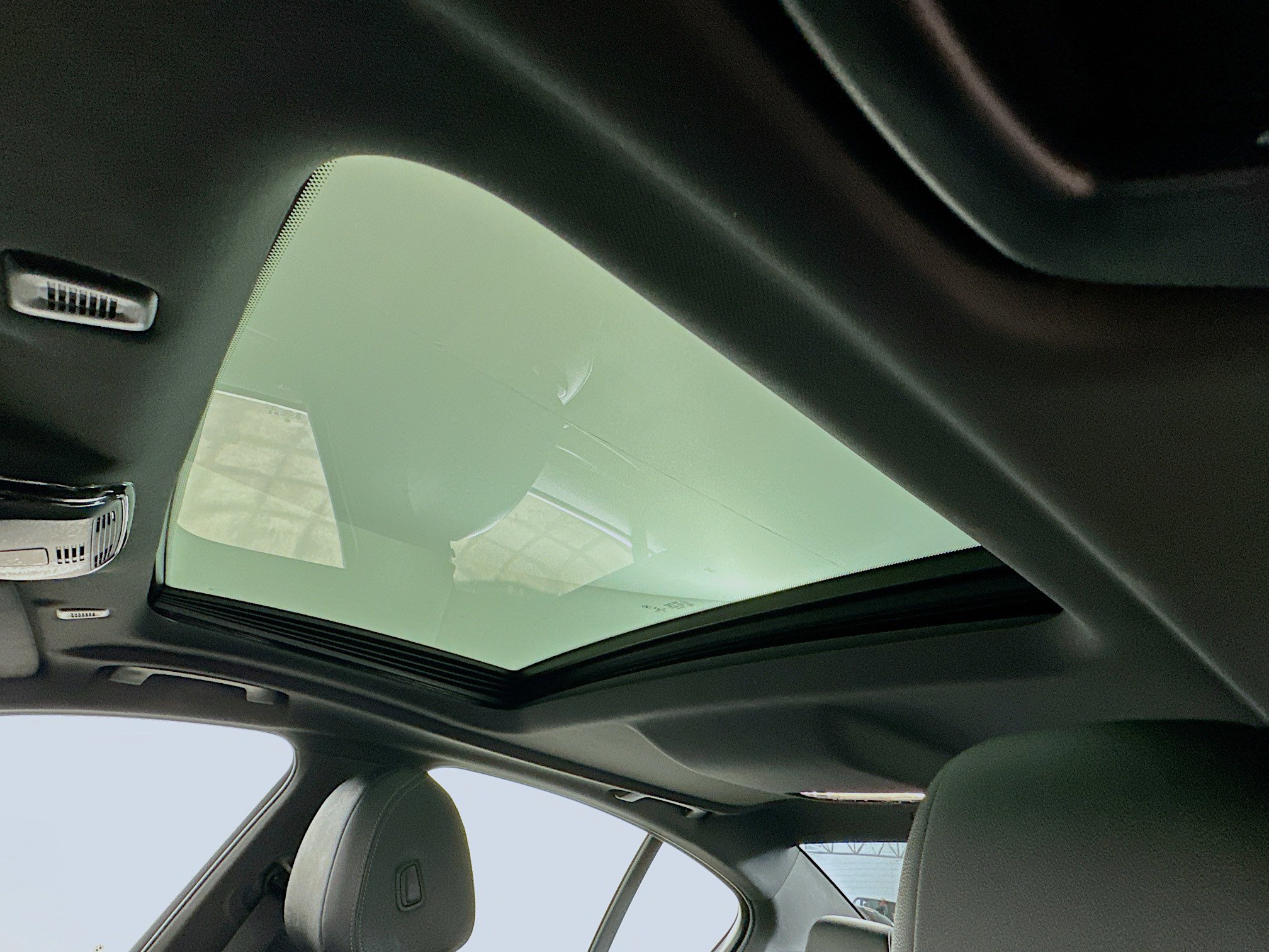 Used 2023 BMW 530i xDrive w/ Premium Package image 26