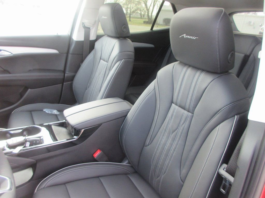 New 2026 Buick Envision Avenir image 13