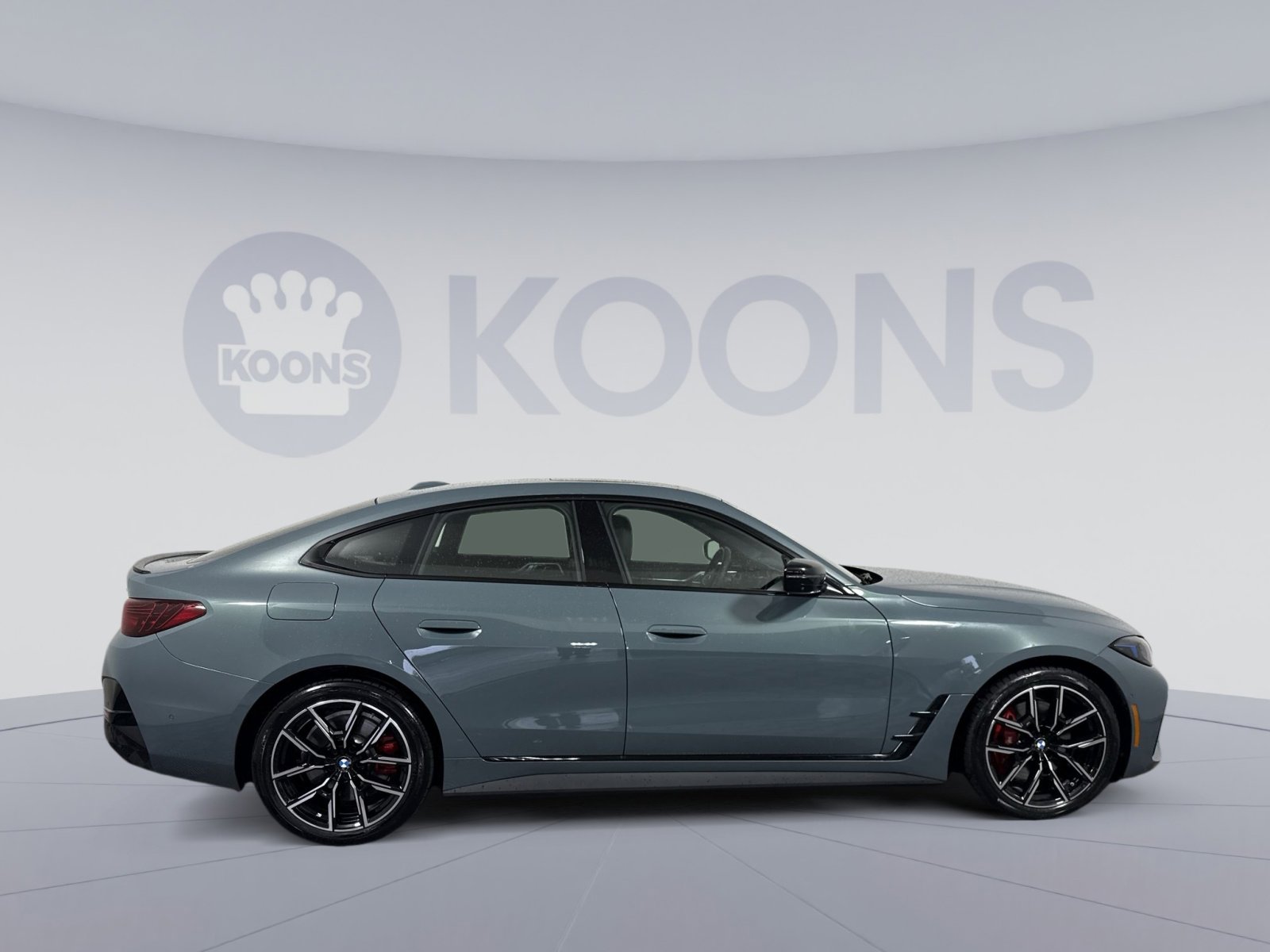 Used 2025 BMW i4 xDrive40i w/ M Sport Package AWD/4WD image 8