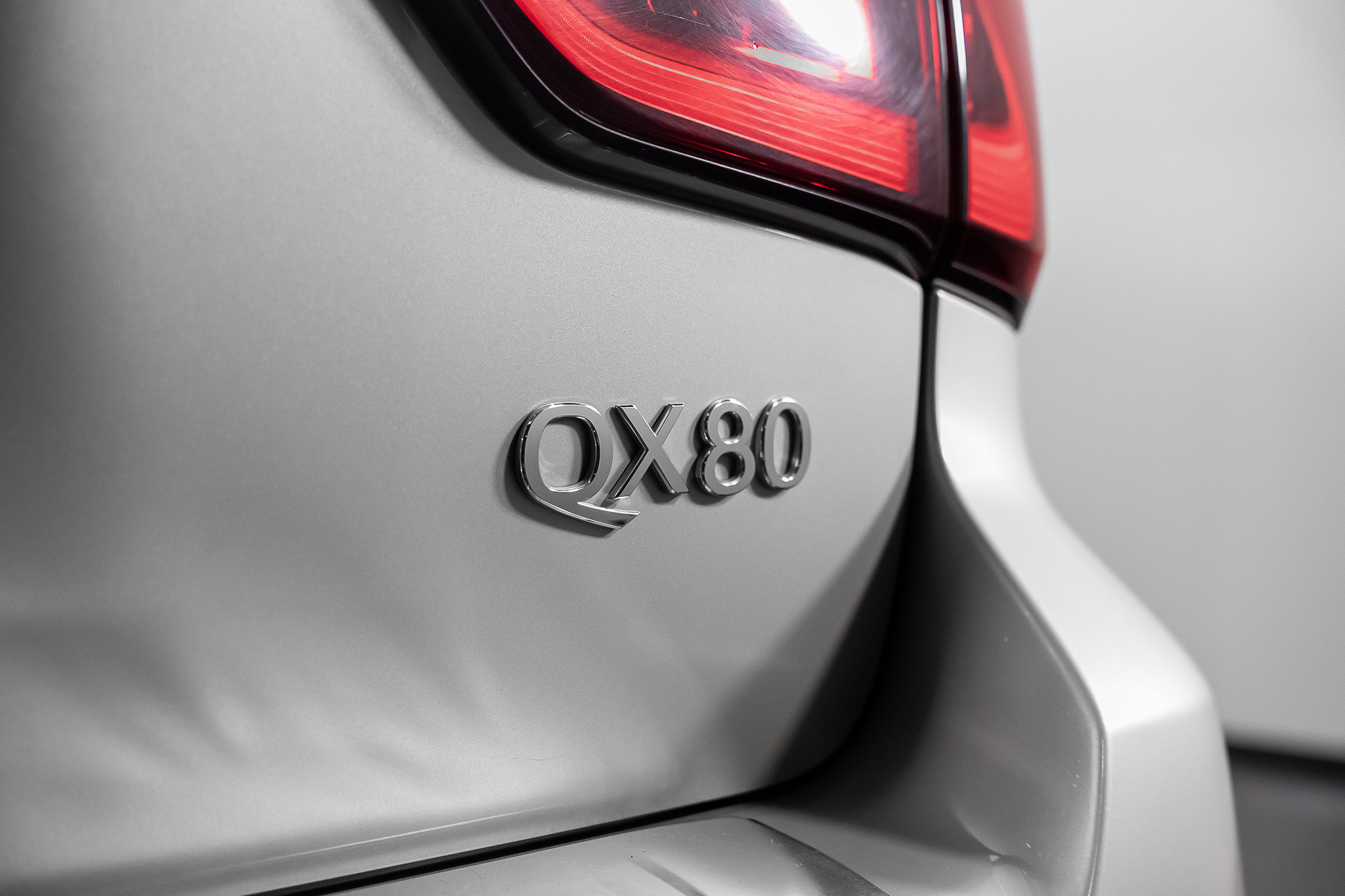 Used 2019 INFINITI QX80 Luxe w/ Proassist Package RWD image 25