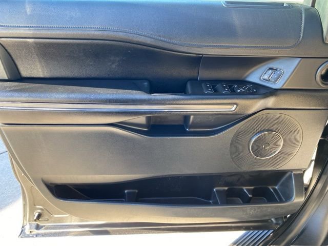 Used 2020 Ford Expedition XLT w/ Equipment Group 202A image 32
