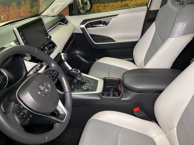 Used 2022 Toyota RAV4 Limited w/ Limited Grade Weather Package image 23