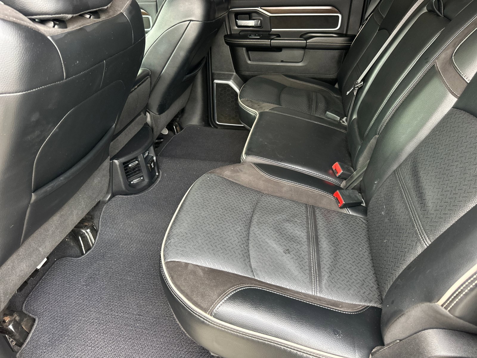 Used 2022 RAM 2500 Laramie image 11