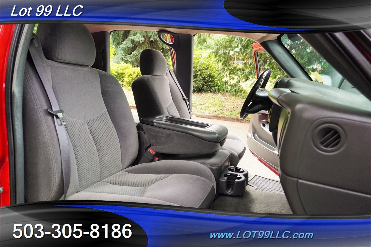 Used 2007 Chevrolet Silverado 2500 LT w/ Onstar Plus Package AWD/4WD image 19