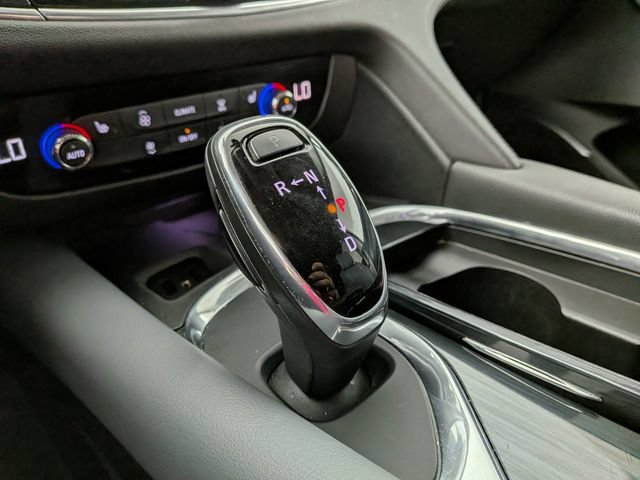 Used 2019 Buick Enclave Essence AWD/4WD image 18