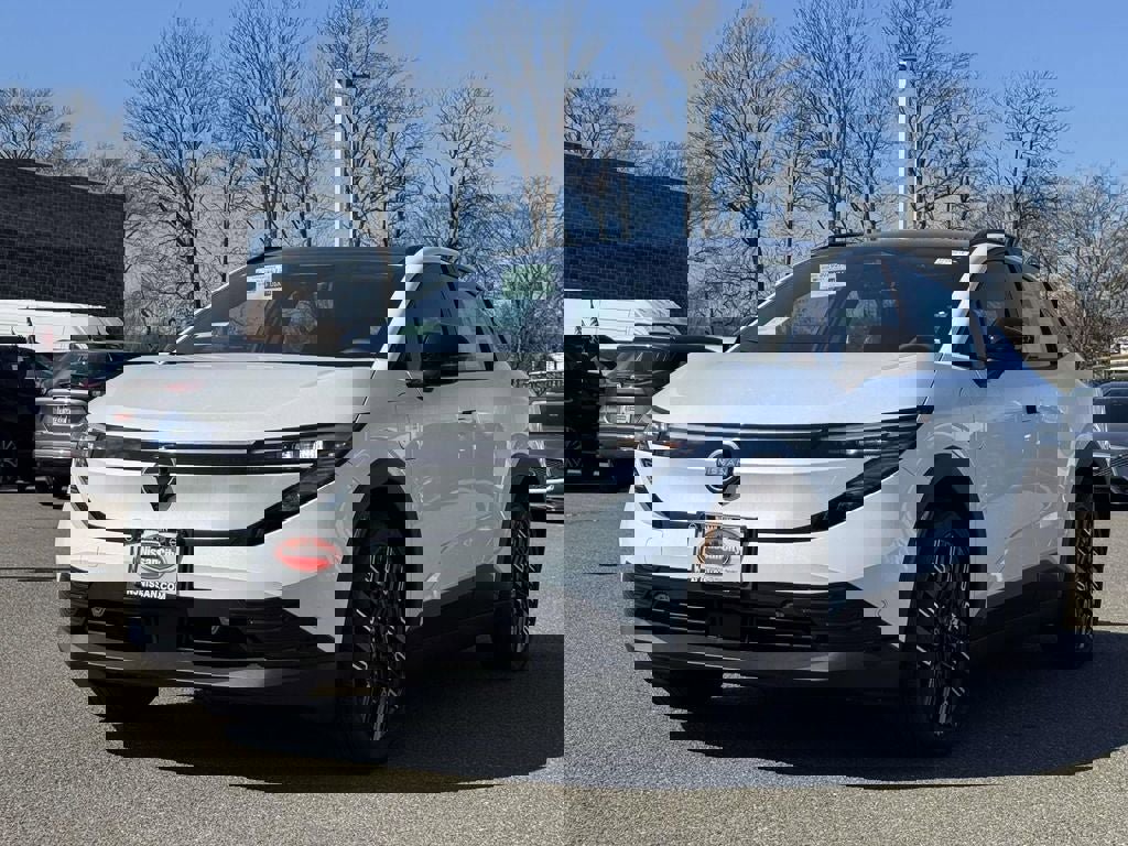 New 2026 Nissan Leaf Platinum+ w/ Floor Mat Package (Platinum+) image 2