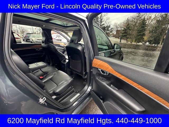 Used 2022 Volvo XC90 T8 Inscription Expression w/ Advanced Package image 27