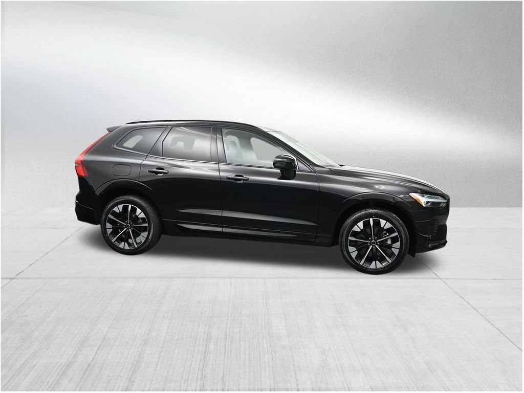 New 2026 Volvo XC60 B5 Plus AWD/4WD image 6