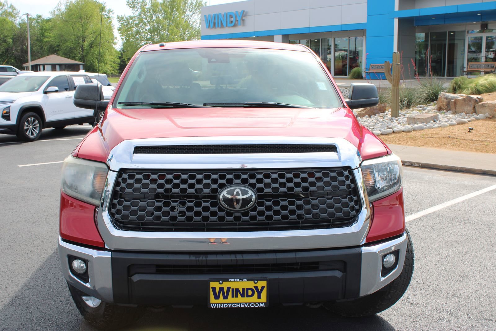 Used 2018 Toyota Tundra SR5 w/ SR5 Upgrade Package image 3