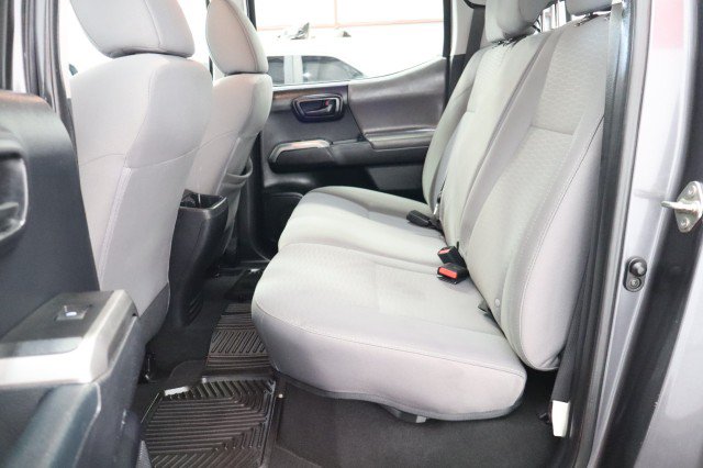 Used 2017 Toyota Tacoma SR5 w/ Tow Package RWD image 37