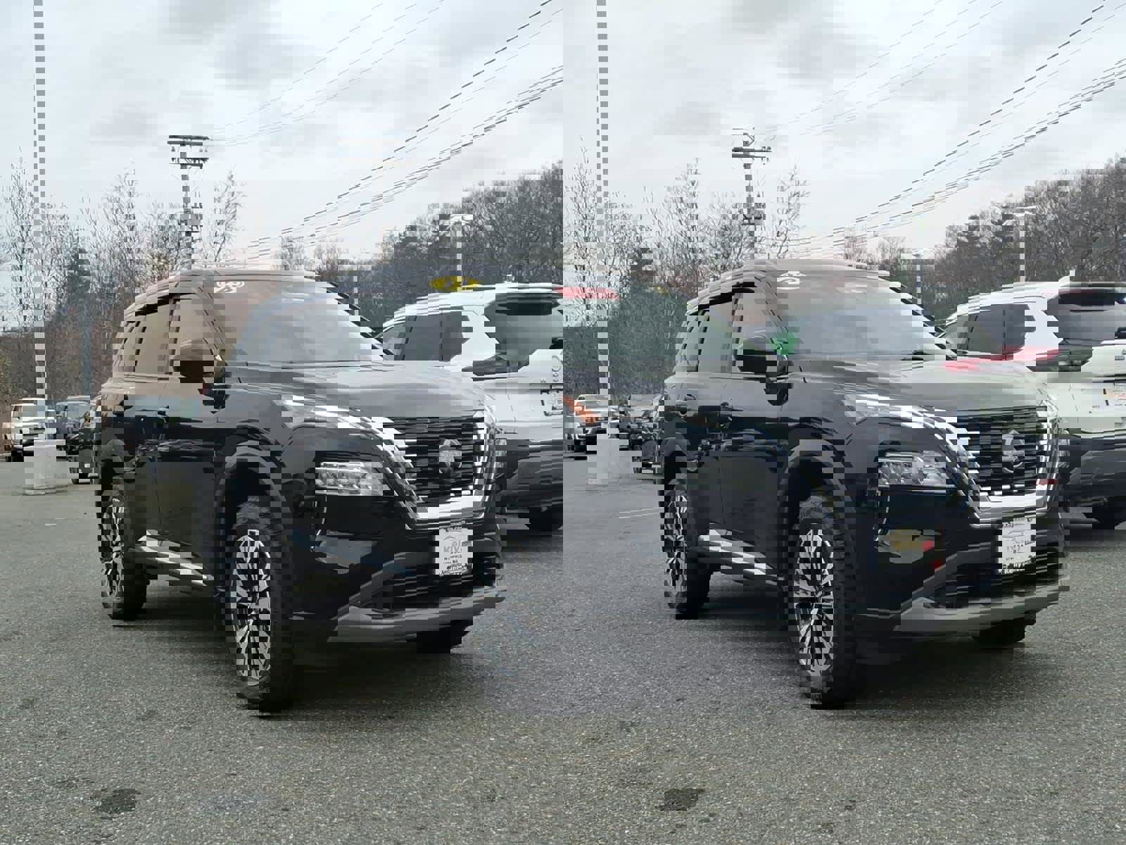 Certified 2023 Nissan Rogue SV AWD/4WD image 3