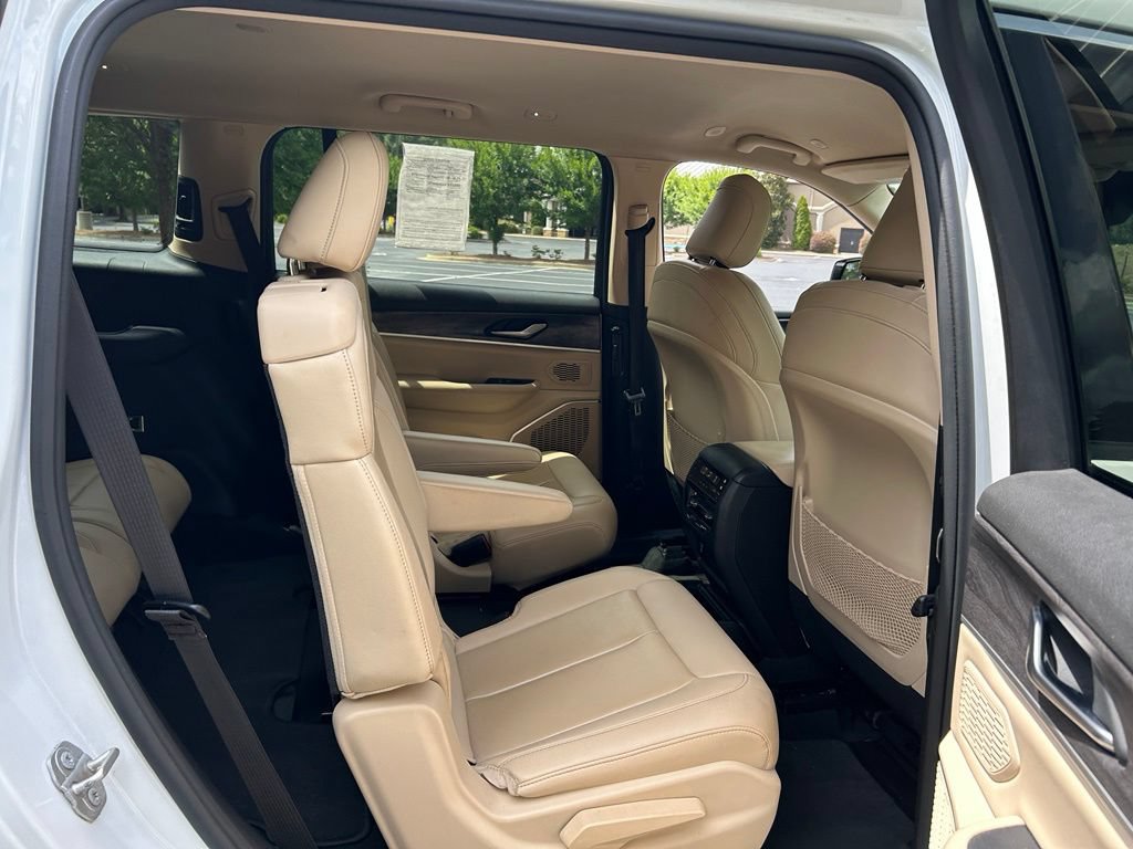 Used 2021 Jeep Grand Cherokee L Limited AWD/4WD image 50