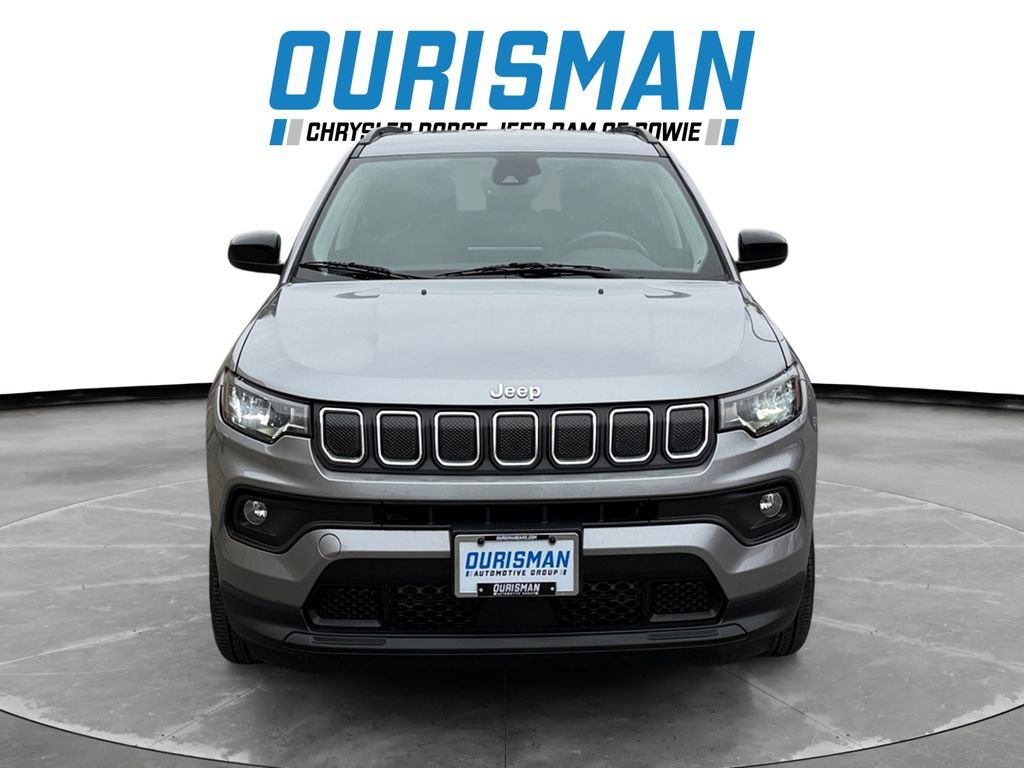 Used 2022 Jeep Compass Latitude image 8