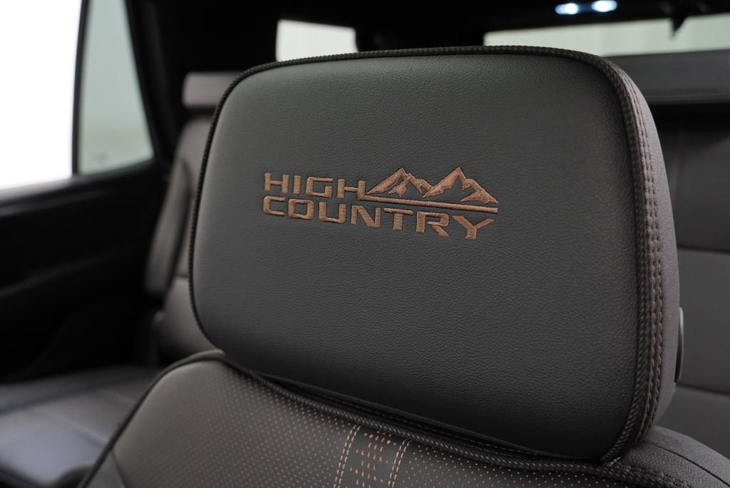 New 2026 Chevrolet Tahoe High Country w/ Sun And Tow Package AWD/4WD image 15