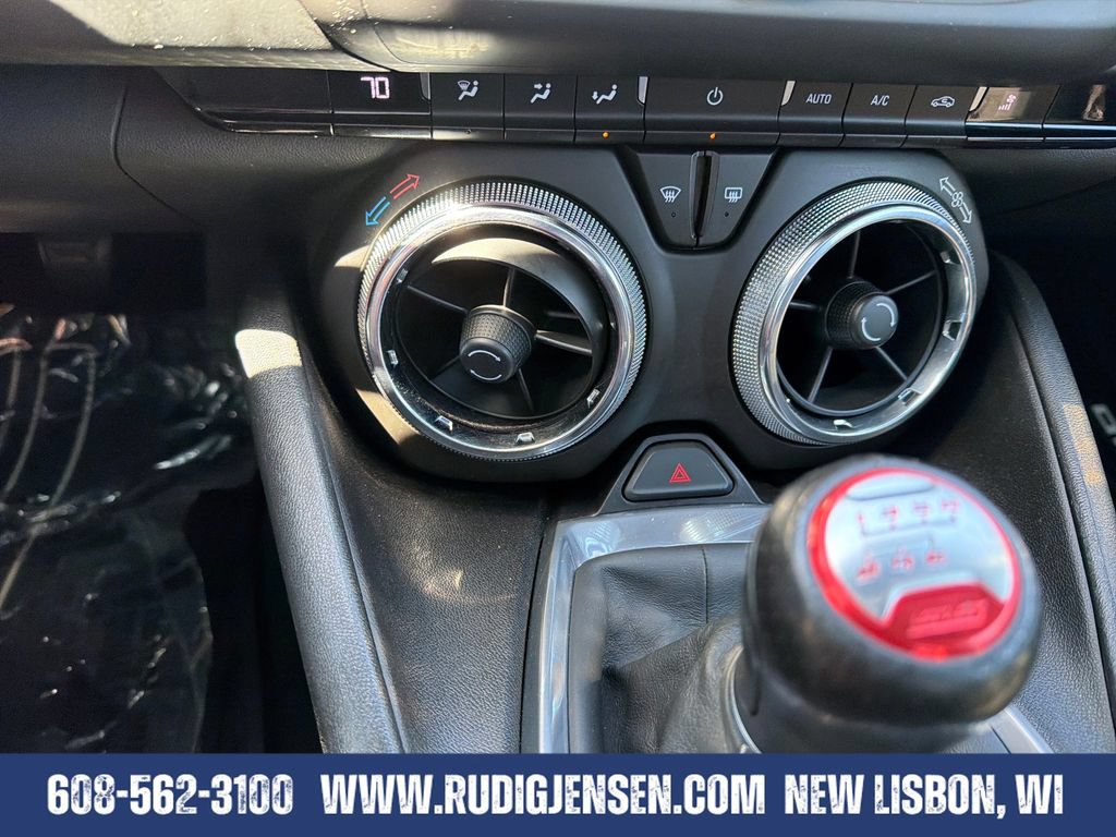 Used 2018 Chevrolet Camaro SS RWD image 17