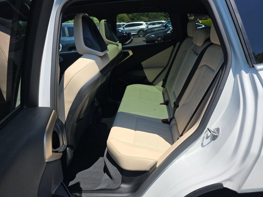 Certified 2025 BMW X3 xDrive30i w/ Premium Package AWD/4WD image 6