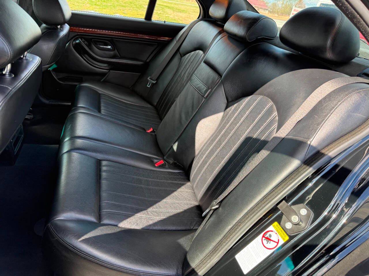 Used 2001 BMW M5 image 39