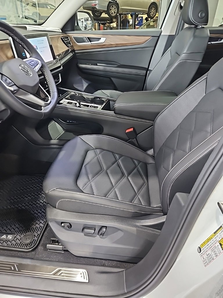 New 2026 Volkswagen Atlas SE image 29