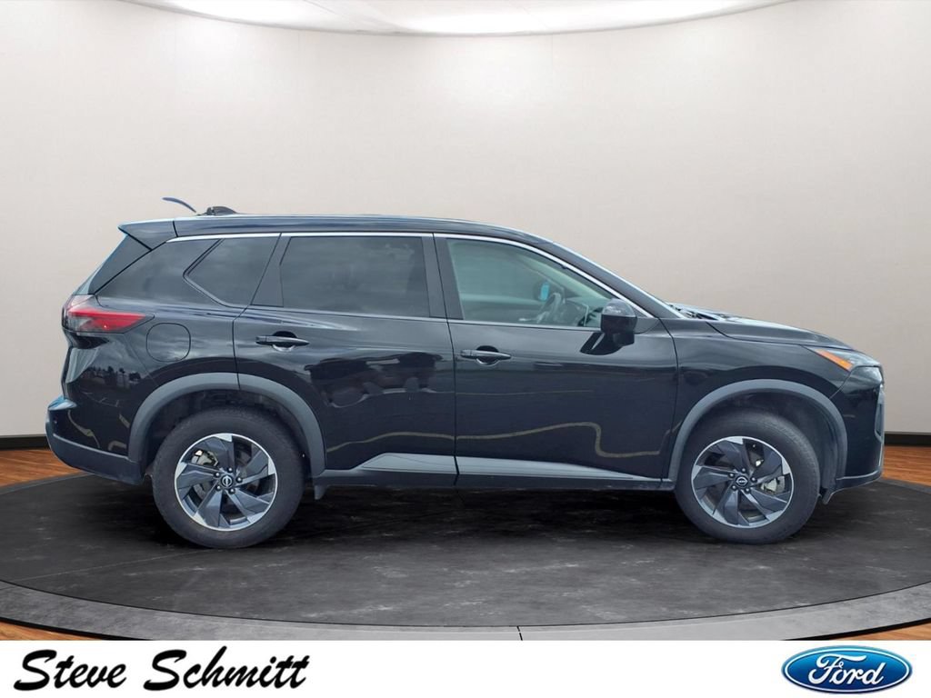 Used 2024 Nissan Rogue SV FWD image 26
