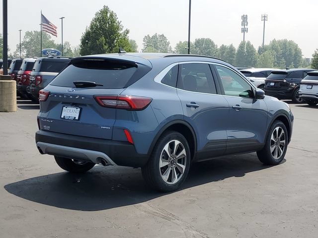 Certified 2023 Ford Escape Platinum AWD/4WD image 3