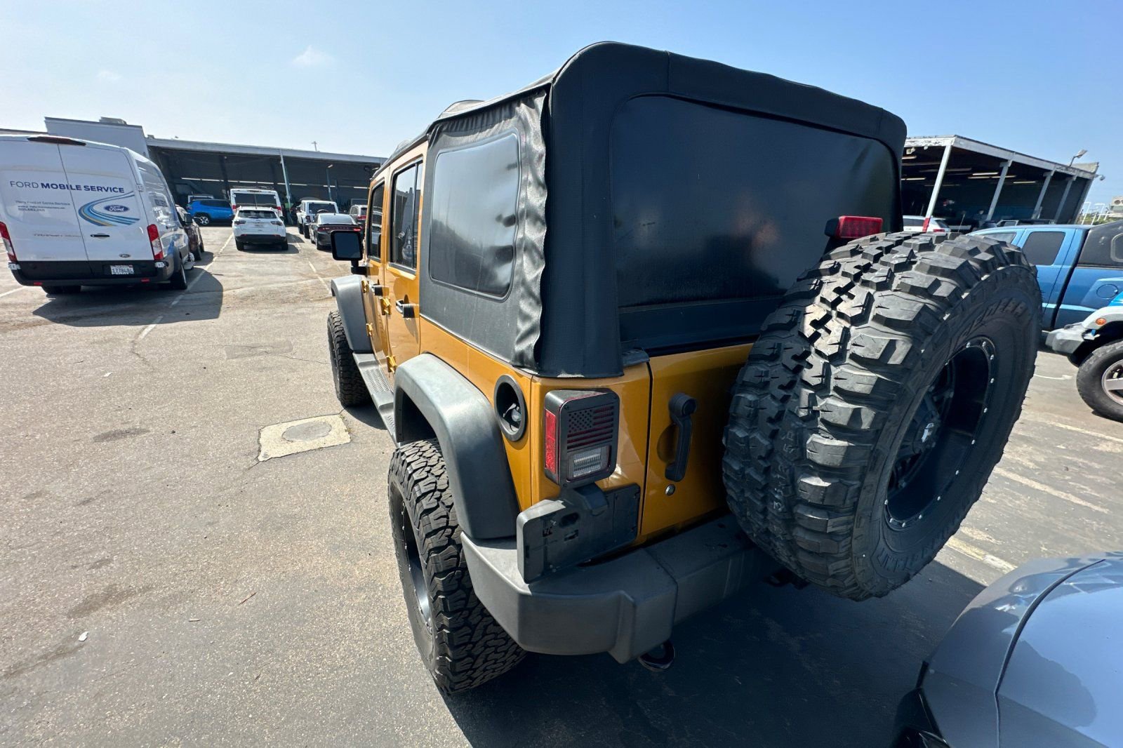 Used 2014 Jeep Wrangler Unlimited Sport image 4