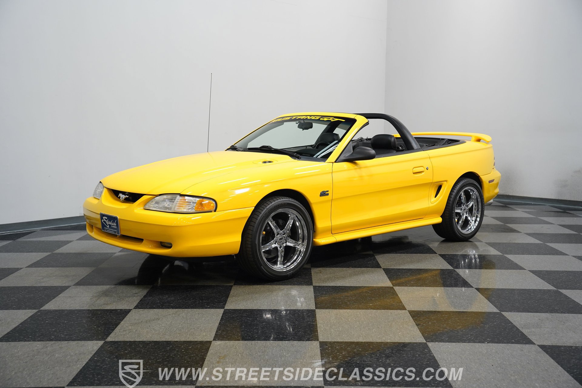 Used 1995 Ford Mustang GT RWD image 5