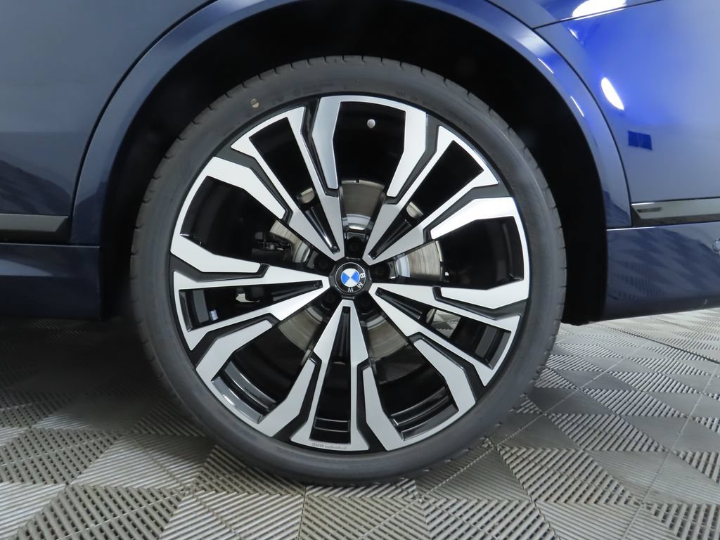 Used 2026 BMW X7 xDrive40i w/ Executive Package AWD/4WD image 35