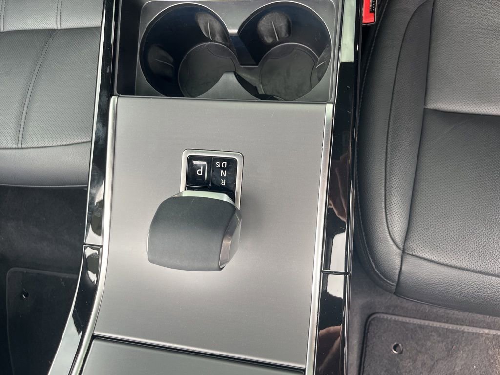 Certified 2025 Land Rover Range Rover Evoque Dynamic SE AWD/4WD image 13