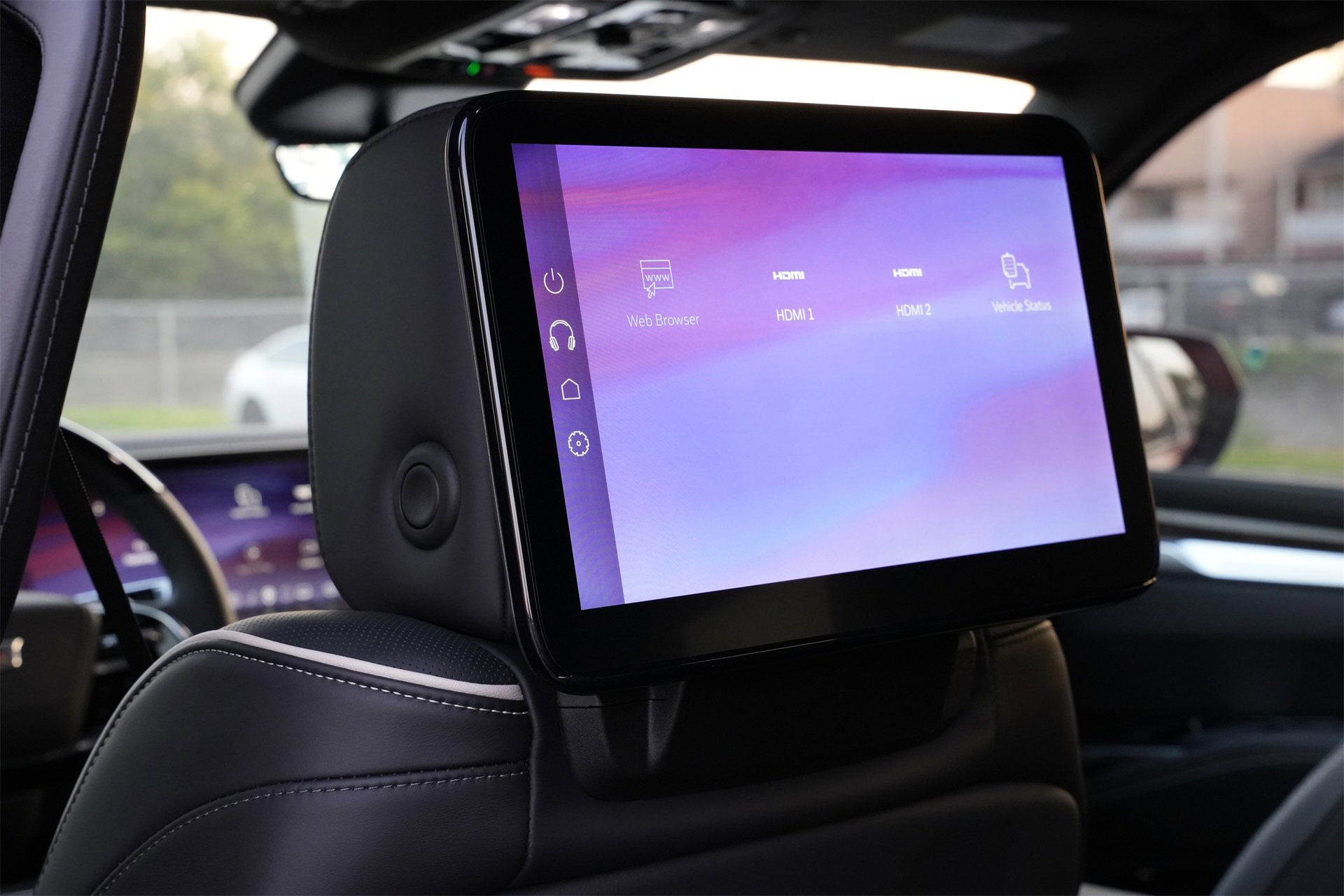 New 2025 Cadillac Escalade Sport Platinum w/ LPO, ONYX Package image 15