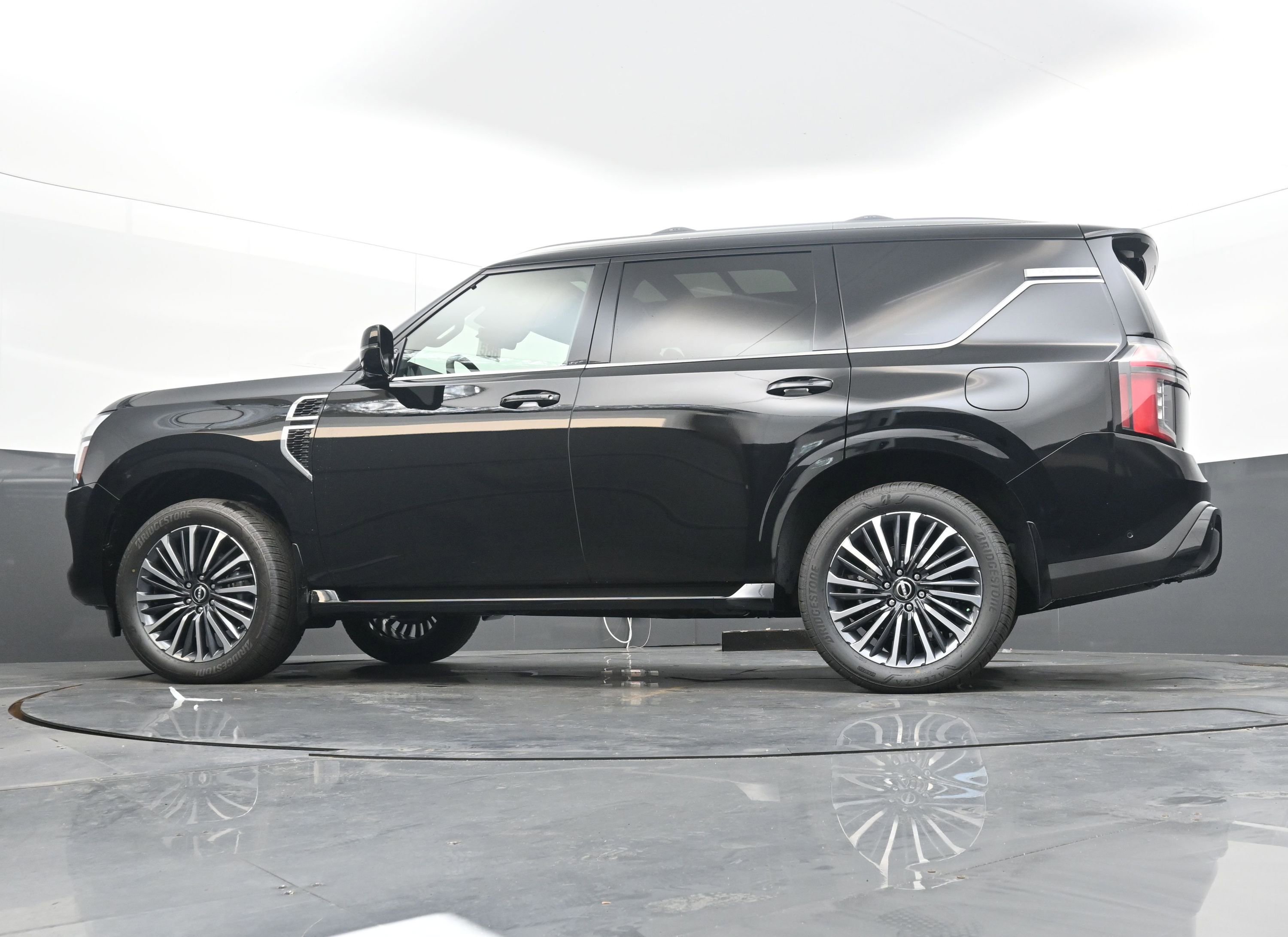 New 2025 Nissan Armada Platinum Reserve image 26
