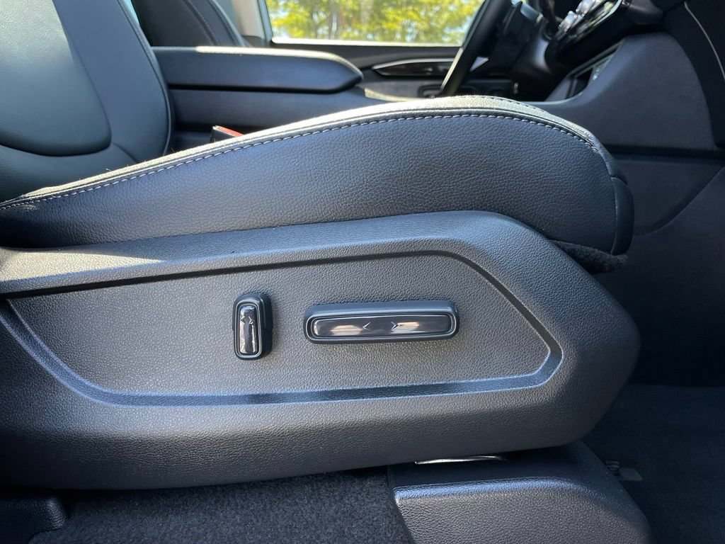 Certified 2025 Honda Pilot Touring image 31