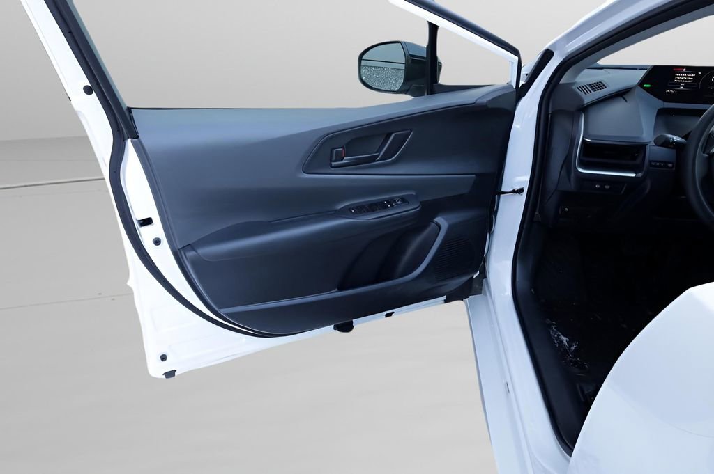 Used 2024 Toyota Prius LE image 15