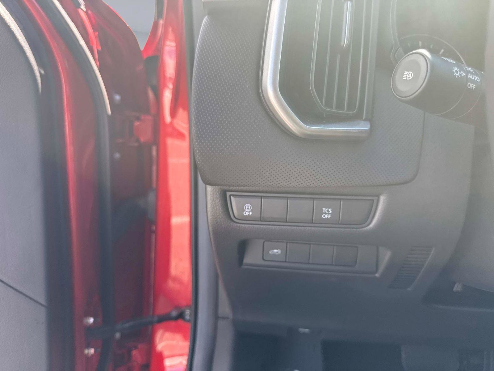 Certified 2025 MAZDA CX-50 AWD 2.5 S w/ Preferred Package image 38