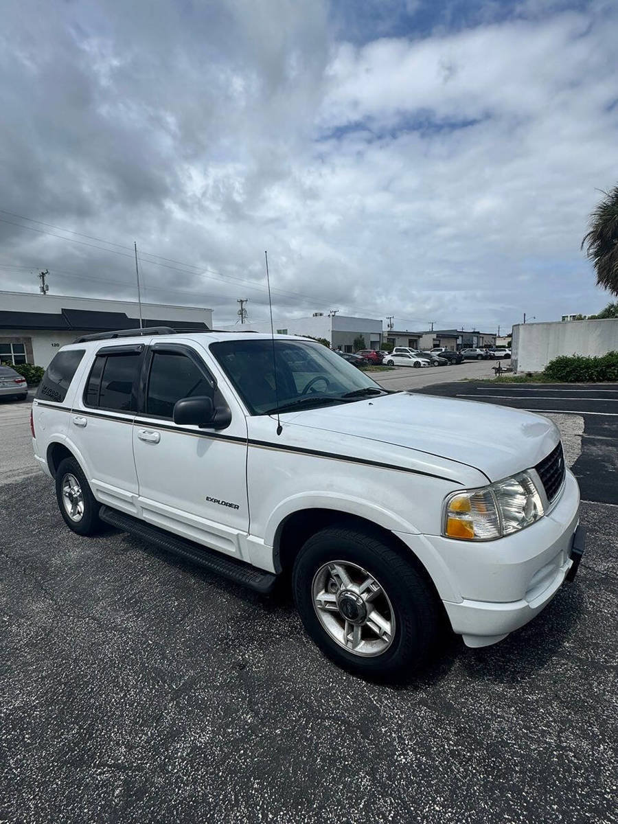 Used 2002 Ford Explorer XLT RWD image 8