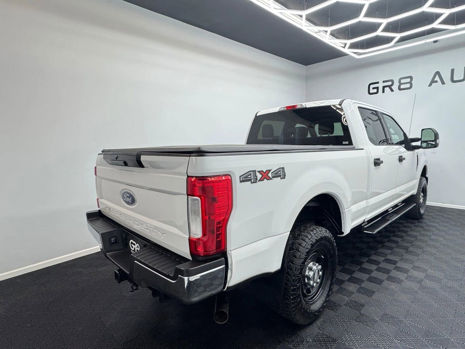Used 2019 Ford F250 XLT image 8