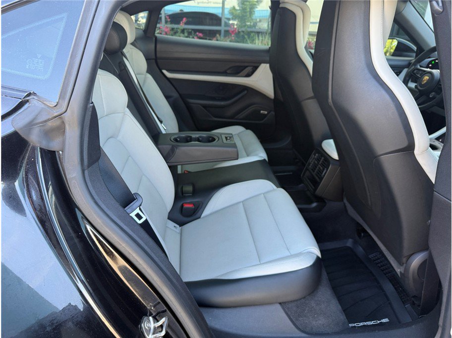 Used 2020 Porsche Taycan 4S AWD/4WD image 35