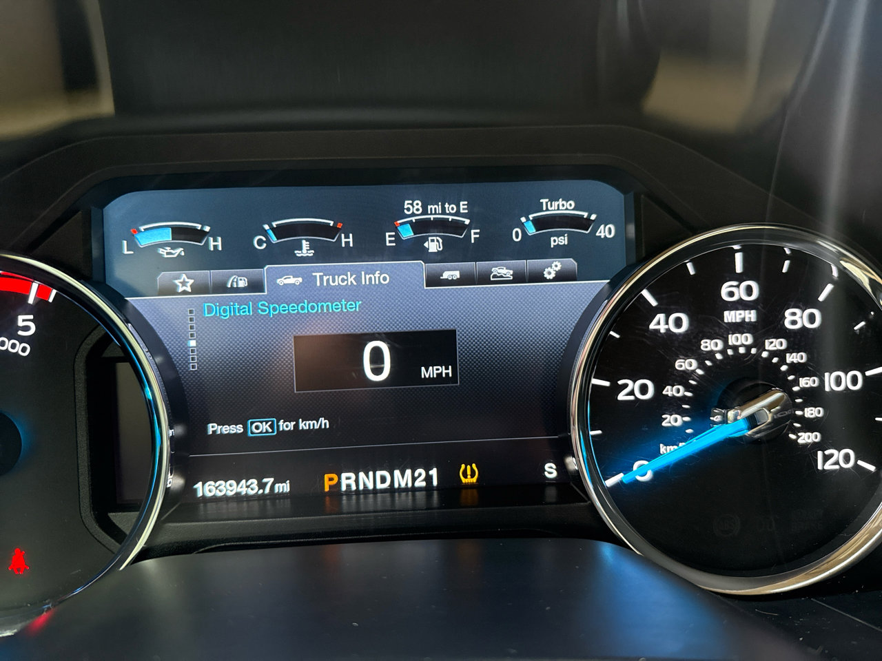 Used 2017 Ford F350 Lariat w/ Snow Plow Prep Package image 16