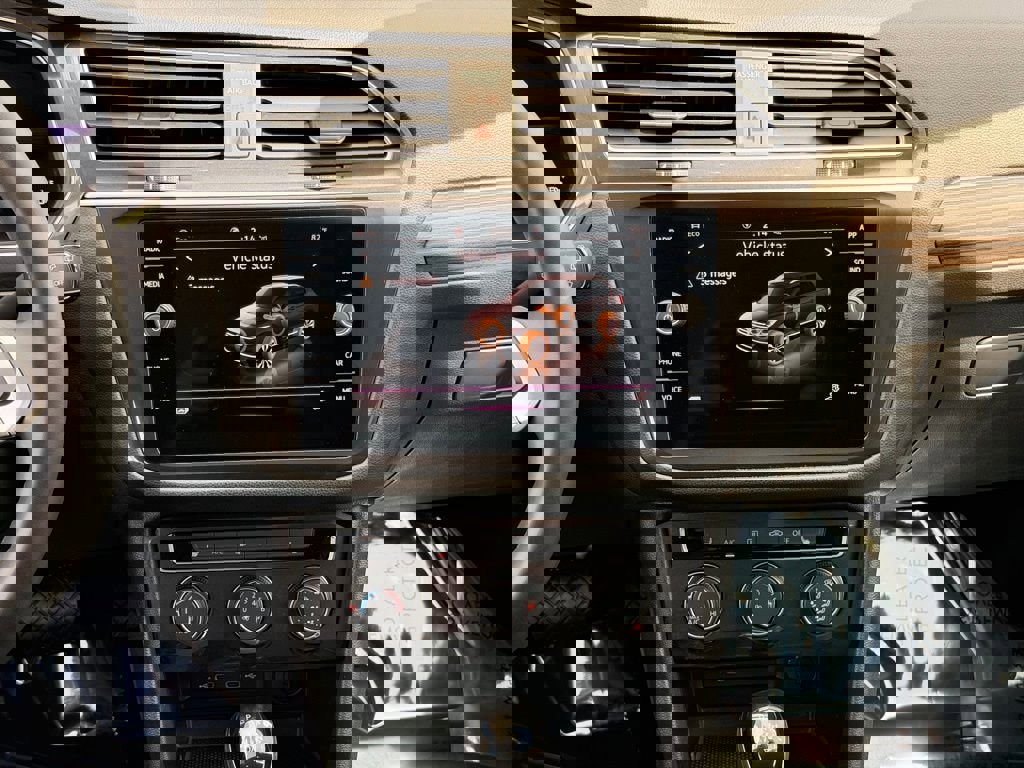 Used 2024 Volkswagen Tiguan Wolfsburg Edition image 19