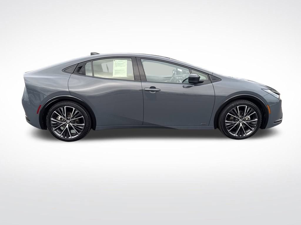Used 2024 Toyota Prius Limited image 8