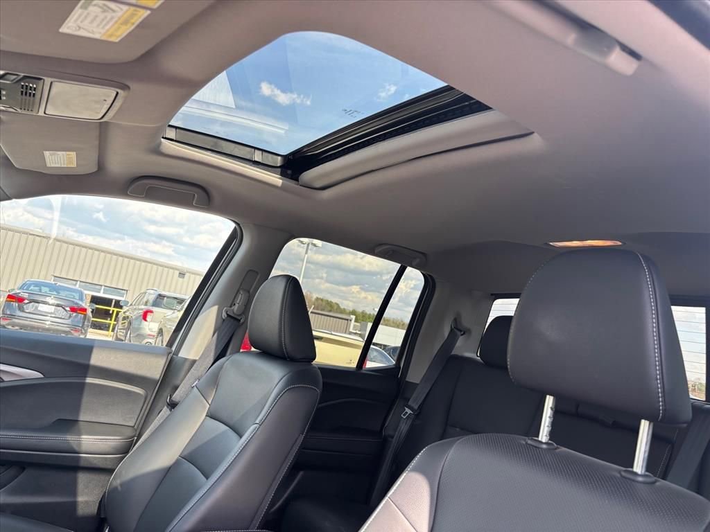 Used 2025 Honda Ridgeline RTL image 8