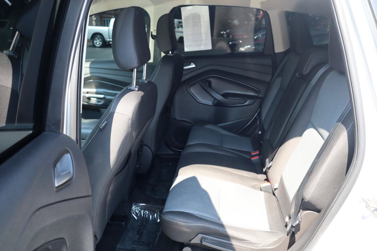 Used 2019 Ford Escape SE FWD image 15