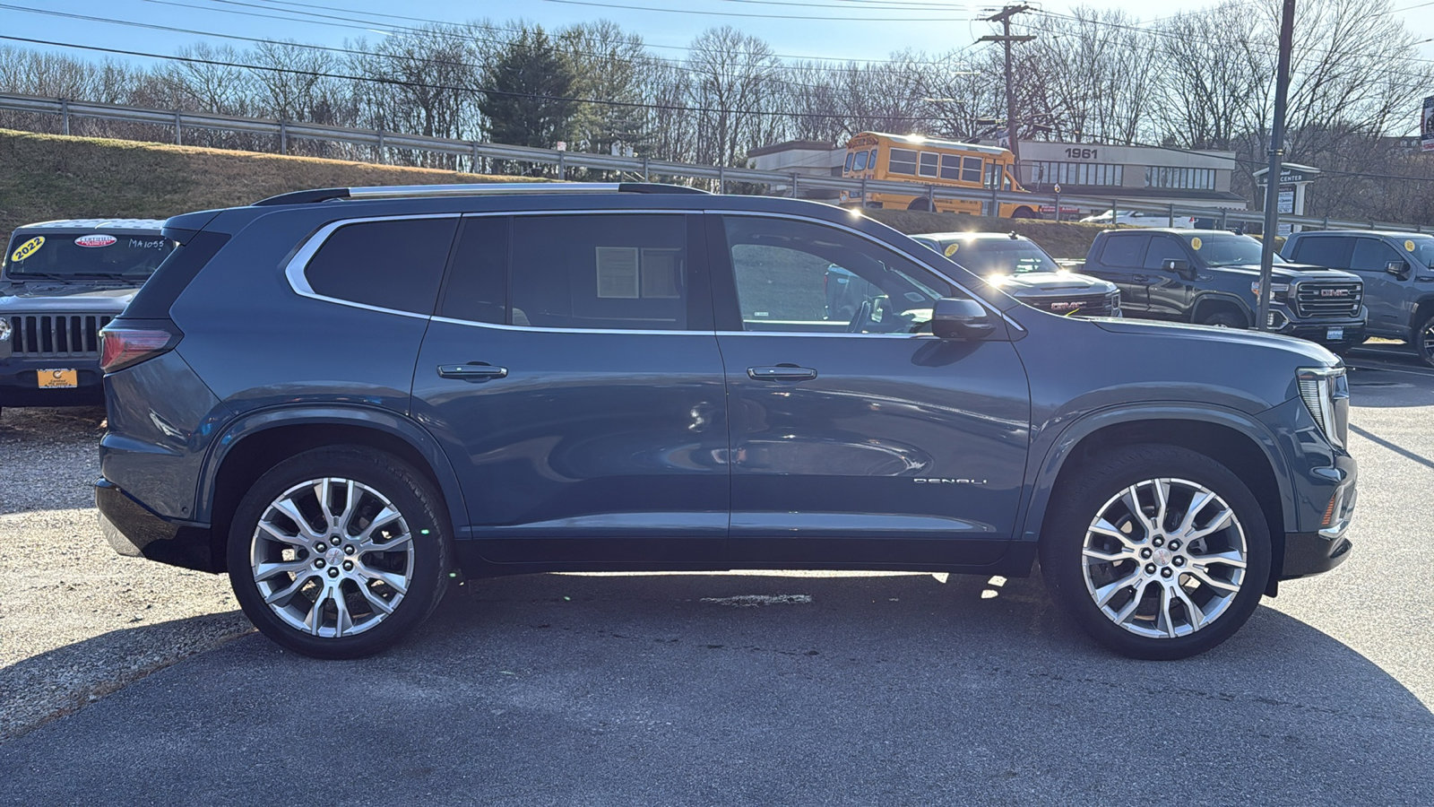 Certified 2024 GMC Acadia Denali w/ Super Cruise Package image 3