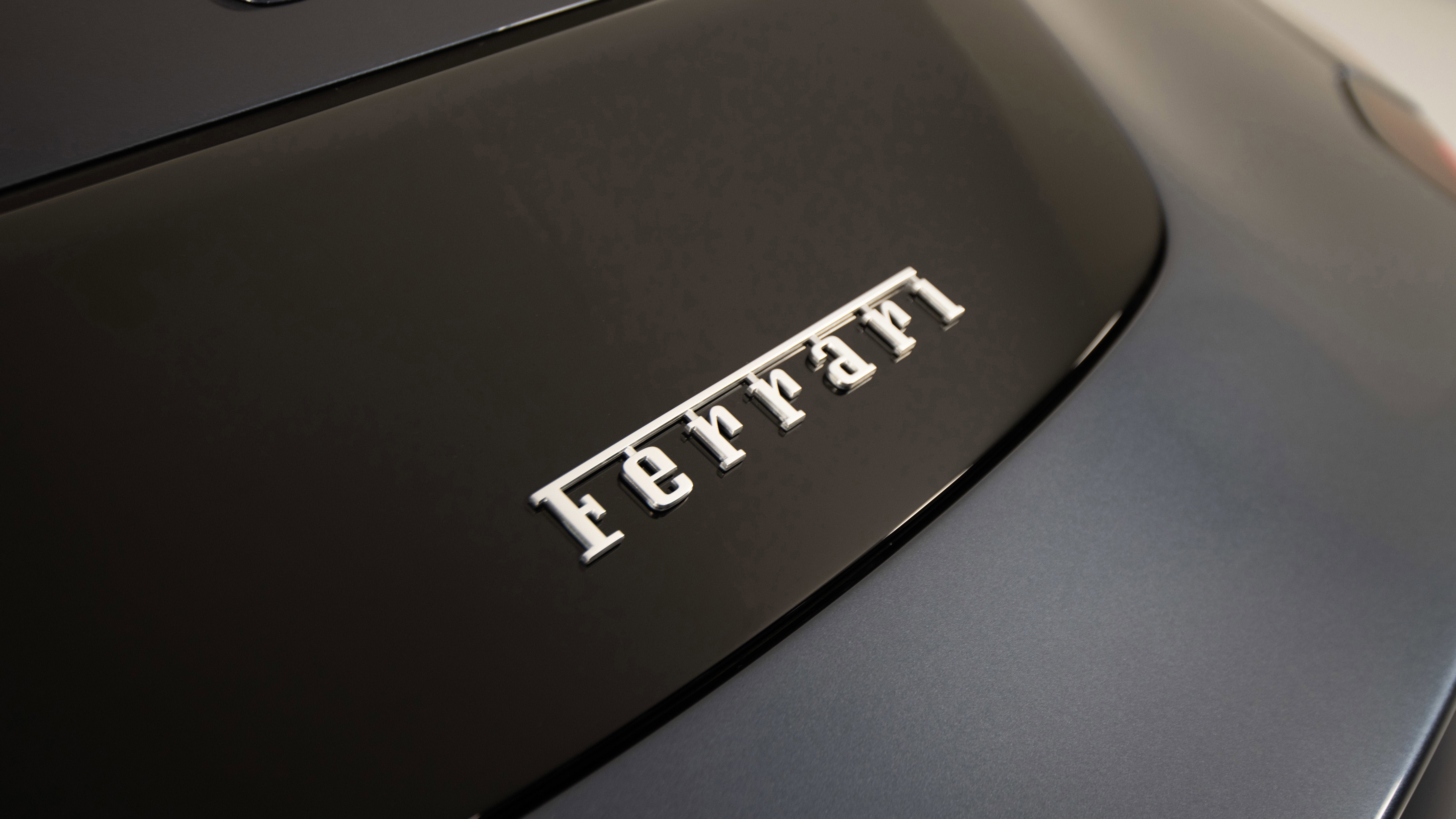 Certified 2025 Ferrari Roma Spider RWD image 33